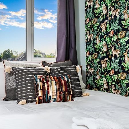 Perfect For Contractors - Canterbury - Free Parking - Ultra Wifi Bagian luar foto