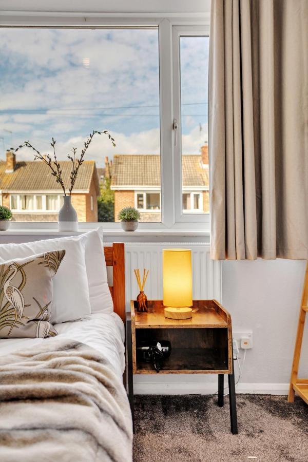 Perfect For Contractors - Canterbury - Free Parking - Ultra Wifi Bagian luar foto