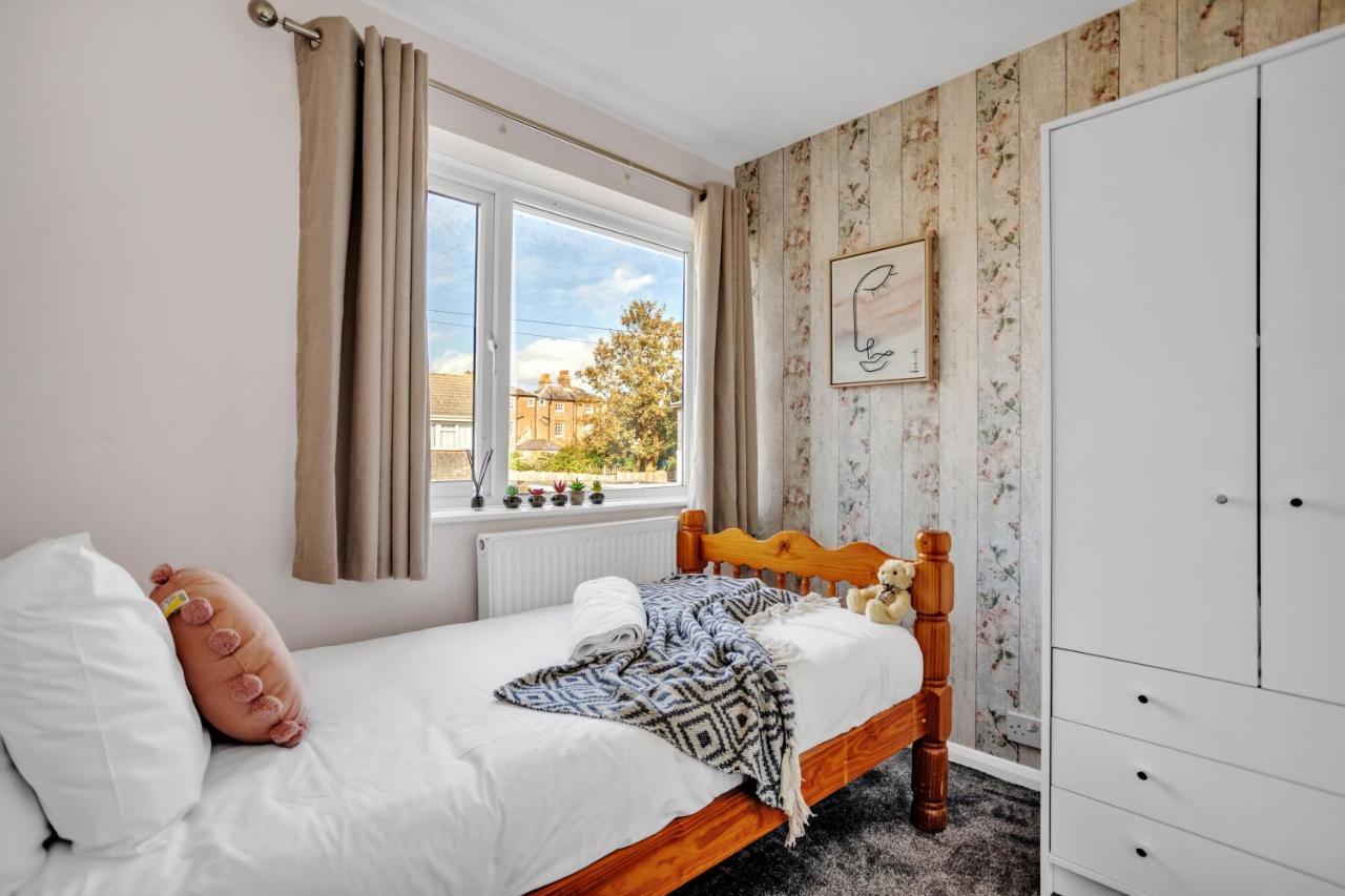 Perfect For Contractors - Canterbury - Free Parking - Ultra Wifi Bagian luar foto