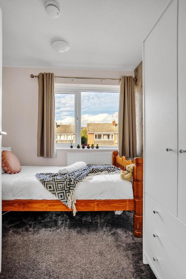 Perfect For Contractors - Canterbury - Free Parking - Ultra Wifi Bagian luar foto