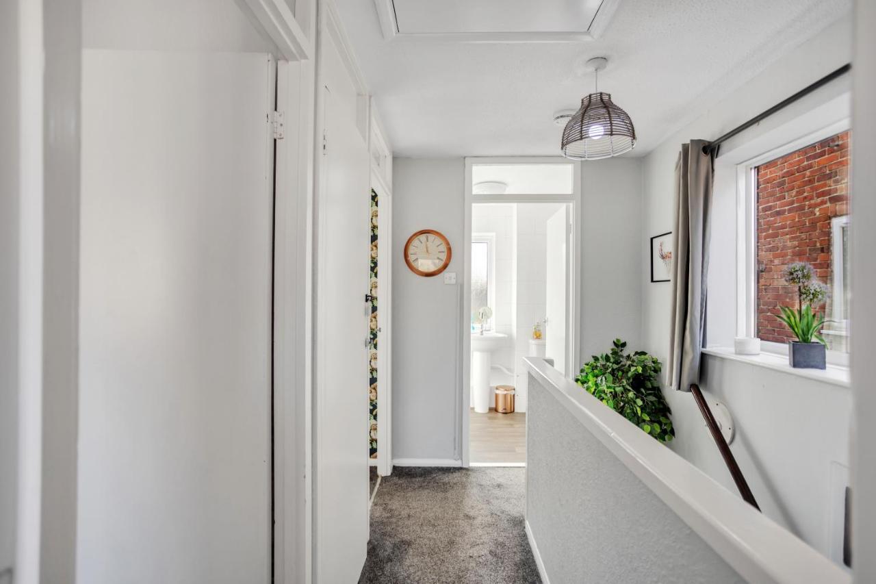 Perfect For Contractors - Canterbury - Free Parking - Ultra Wifi Bagian luar foto