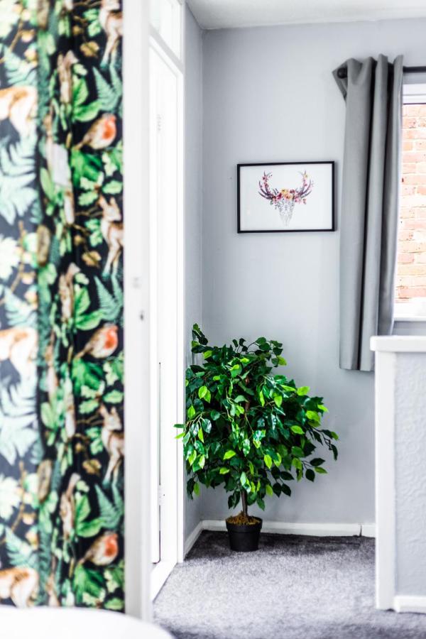 Perfect For Contractors - Canterbury - Free Parking - Ultra Wifi Bagian luar foto