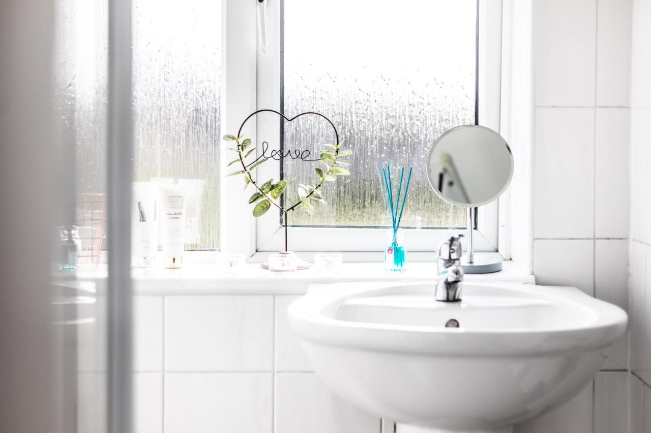 Perfect For Contractors - Canterbury - Free Parking - Ultra Wifi Bagian luar foto