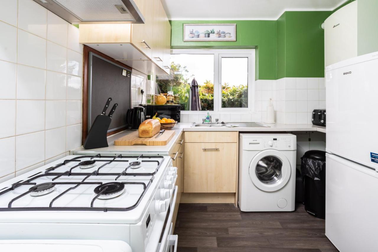 Perfect For Contractors - Canterbury - Free Parking - Ultra Wifi Bagian luar foto